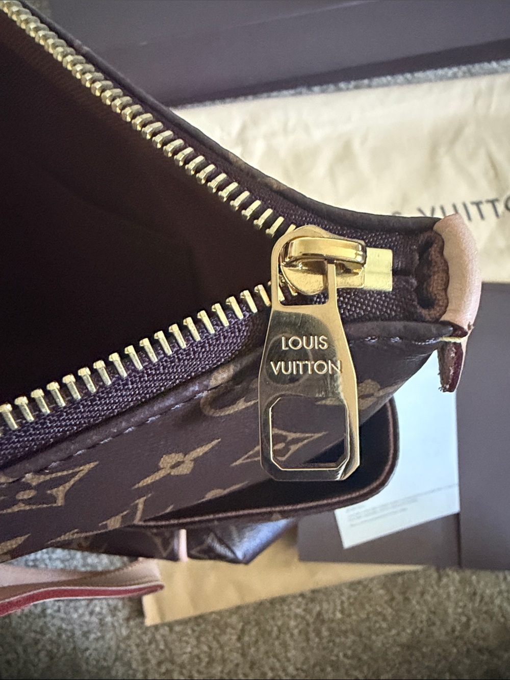 Authentic new Louis Vuitton Paperwork and Dust Bag in Cream and Brown - Picture 7 of 10